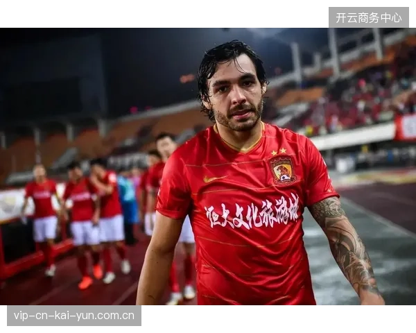 瑞士队长期受益于巴尔干地区的归化球员，形成了技术与纪律结合的稳定战术风格